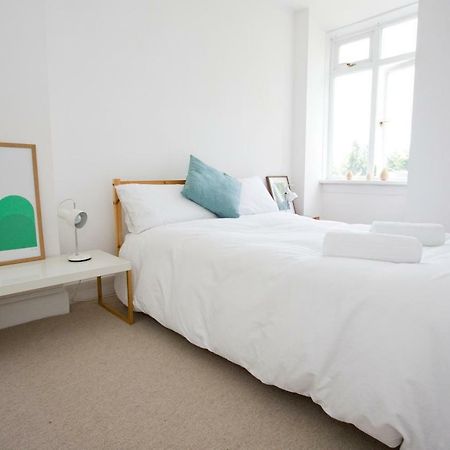 Bright 2 Bedroom Apt - Great Location - Free Parking Bournemouth Exterior foto