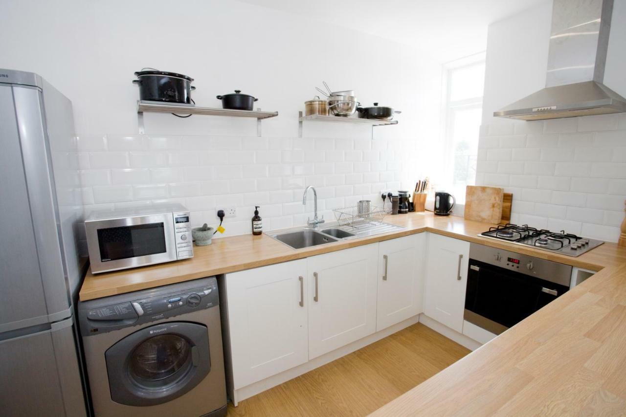 Bright 2 Bedroom Apt - Great Location - Free Parking Bournemouth Exterior foto