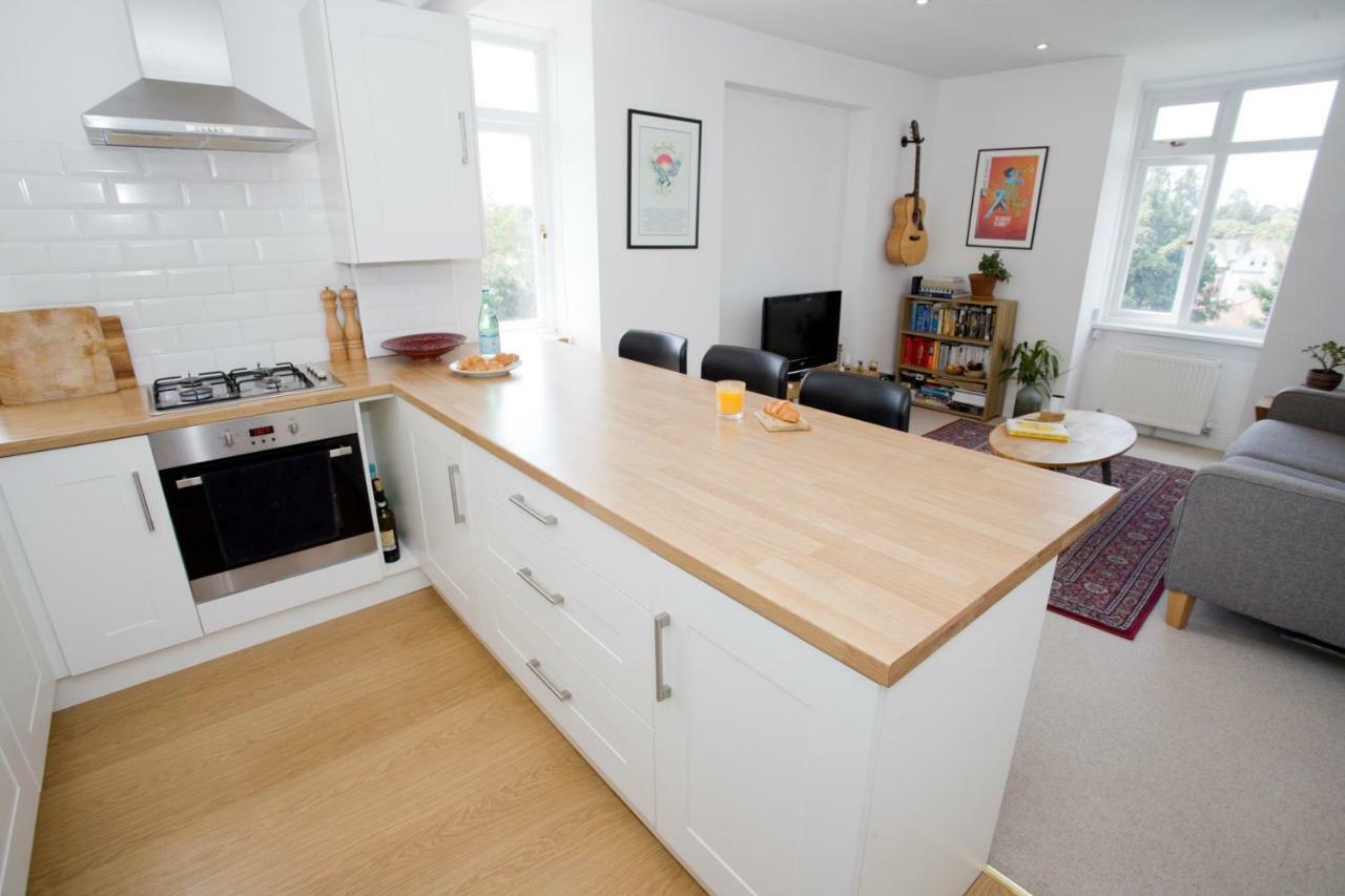 Bright 2 Bedroom Apt - Great Location - Free Parking Bournemouth Exterior foto