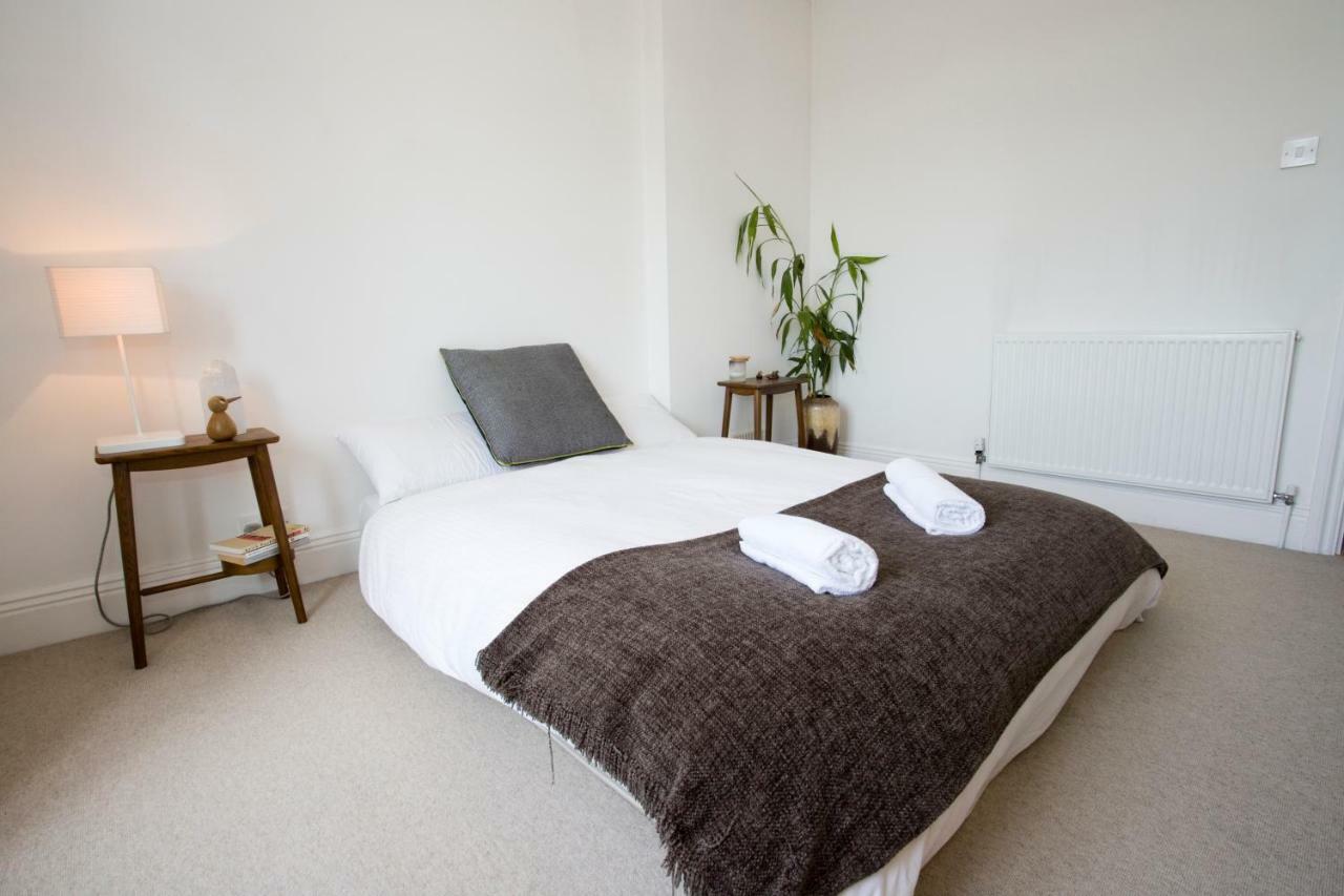 Bright 2 Bedroom Apt - Great Location - Free Parking Bournemouth Exterior foto